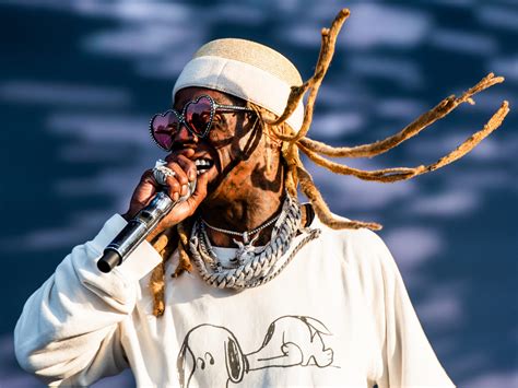 Does Lil Wayne Write His Own Music: A Detailed Analysis