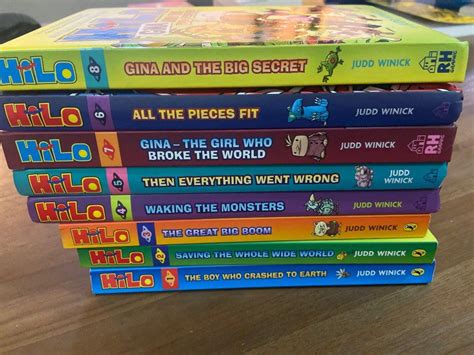 how many hilo books are there