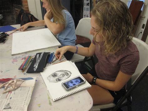 What Is Studio Art in High School: A Multi-Faceted Exploration